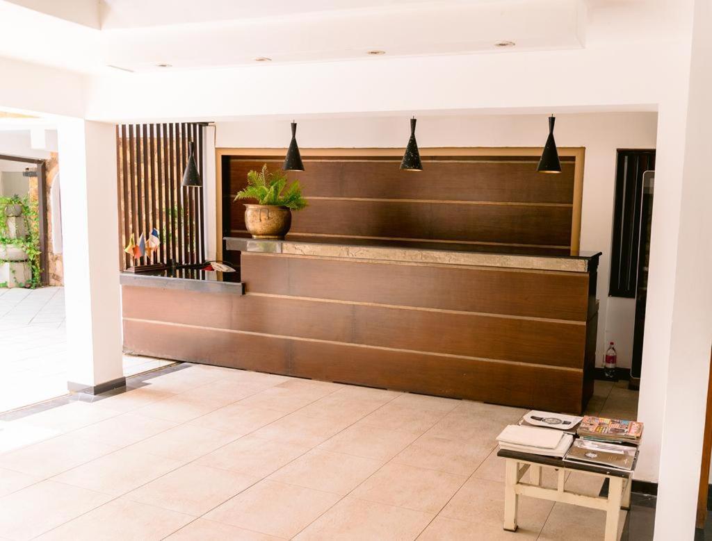 Romantic Garden Hotel Negombo Exterior photo