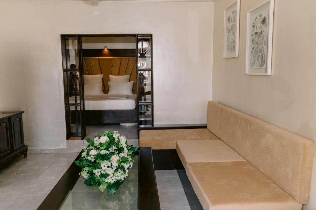 Romantic Garden Hotel Negombo Exterior photo