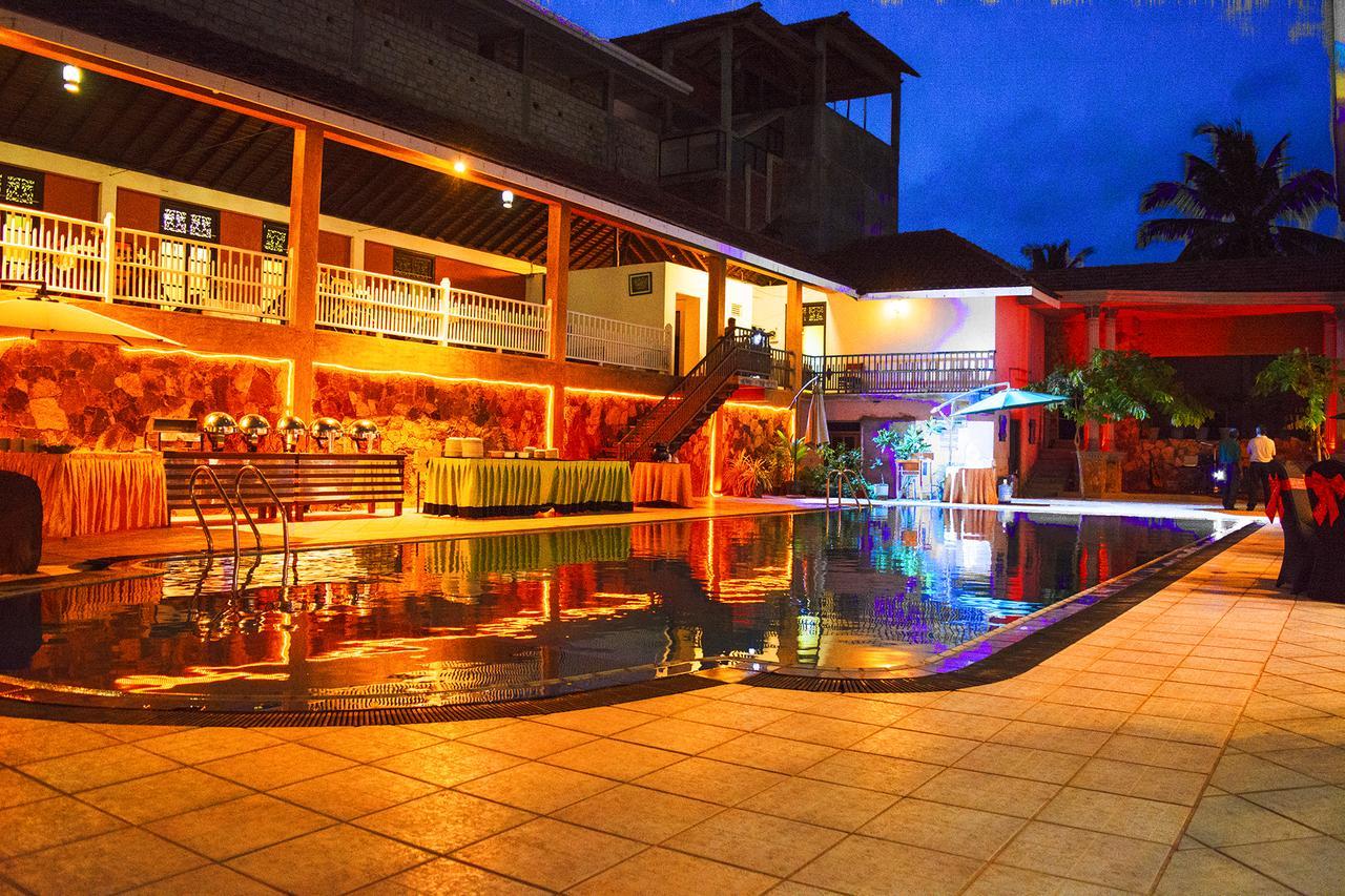 Romantic Garden Hotel Negombo Exterior photo