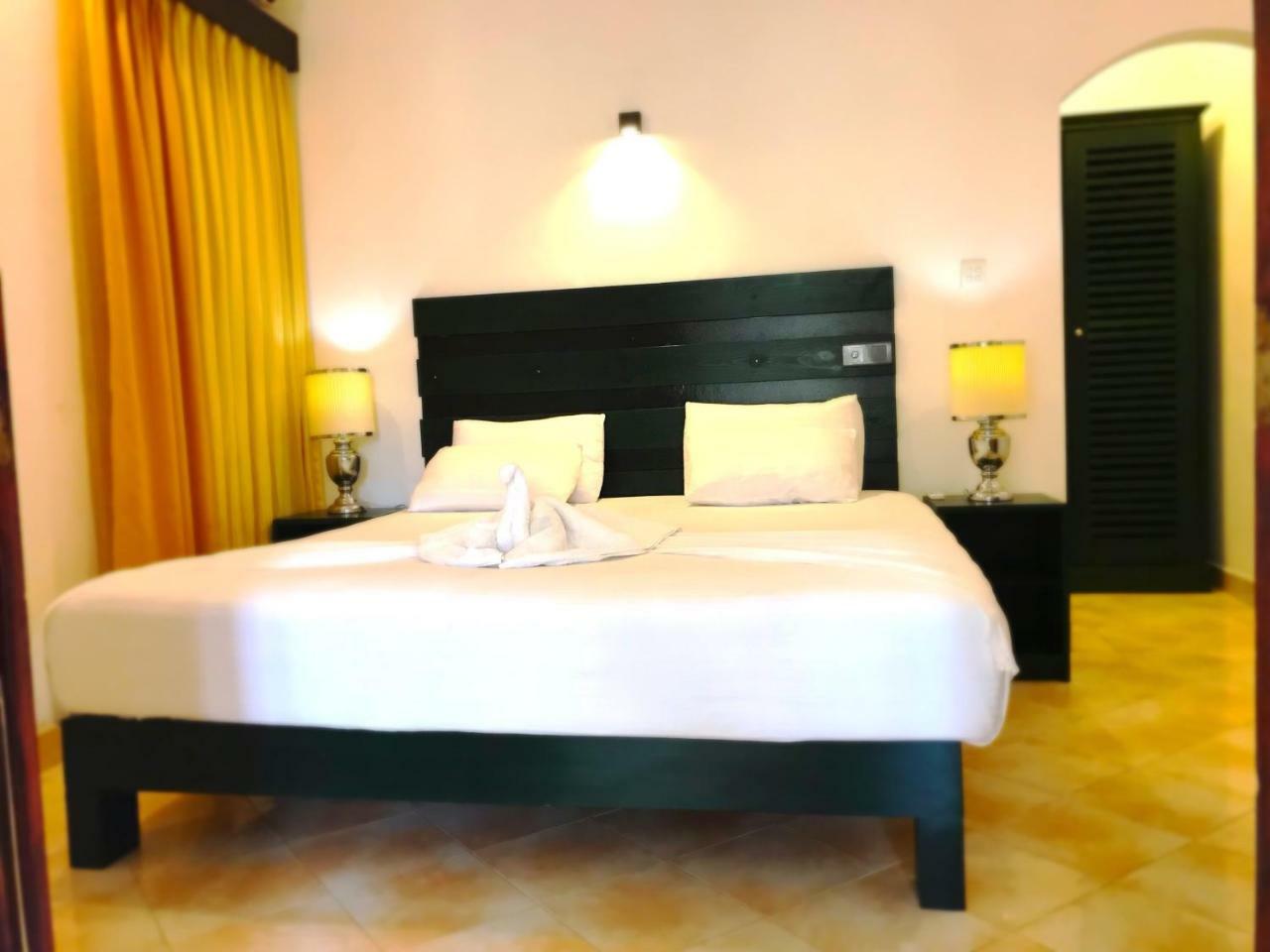 Romantic Garden Hotel Negombo Exterior photo